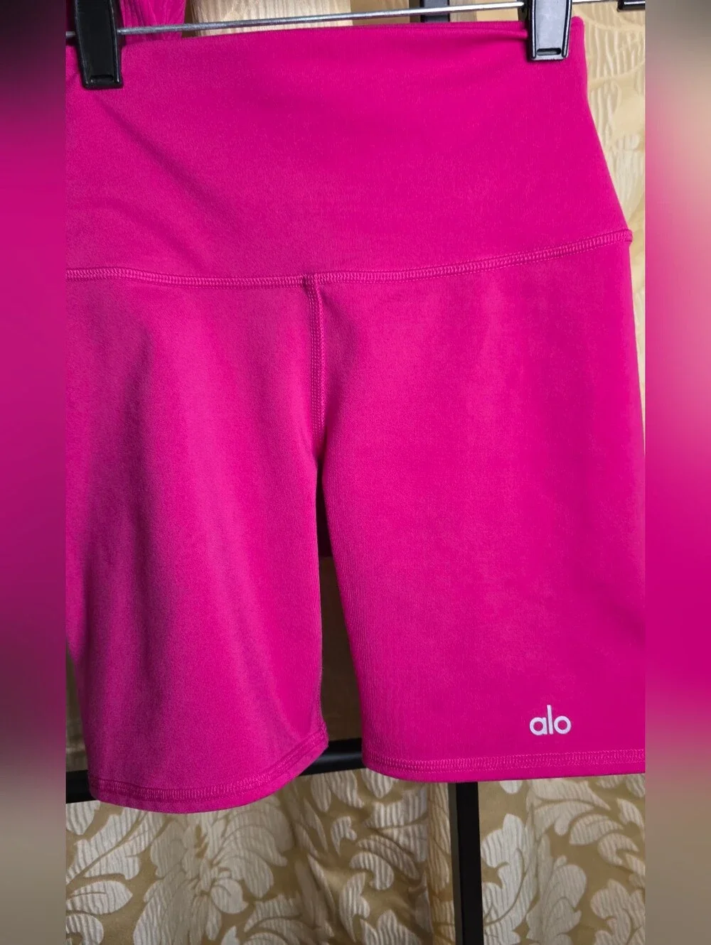Alo Women Short And Sport Top Set